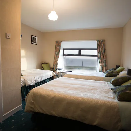 Castle Farm 5*