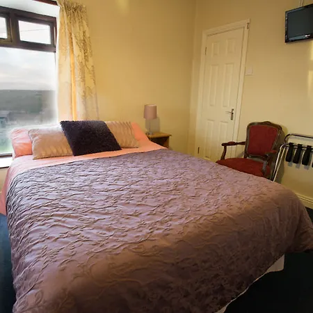 Castle Farm Hotel